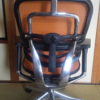 美品】エルゴヒューマン プロ オットマン内蔵型 オフィスチェア