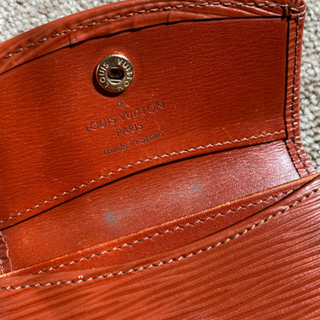 LV エピ 中古 個人的には美品に近いくらいだと