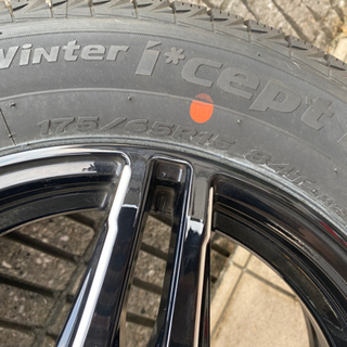 スタッドレスタイヤ　4本セット（タイヤ＋ホイール）175/65R15 