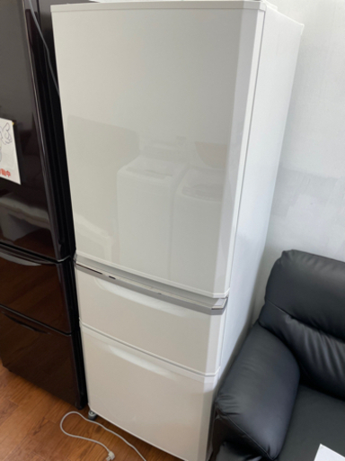 送料・設置込み　冷蔵庫　335L MITSUBISHI 2019年