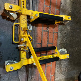 輪止め代車レッカー用