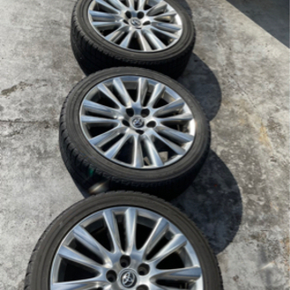 トヨタハリアーアルミホイール 225/45R18