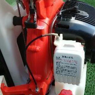 (取引中)年末値下げ！共立の背負式動力散布機