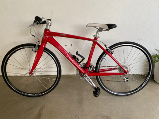 ジャイアント クロスバイク ジュニアサイズ 本格的な走りを楽しめる