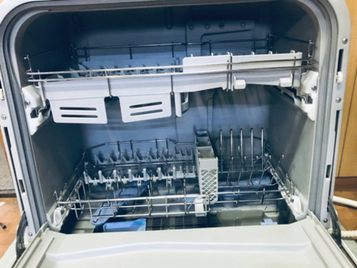 1311番 Panasonic✨電気食器洗い乾燥機✨NP-TM3‼️
