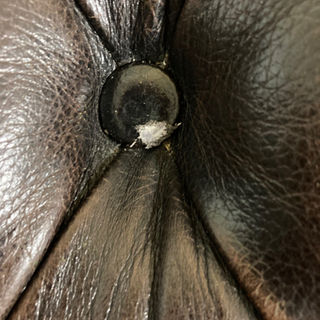 (現在1名交渉中)総革　チェスターフィールドソファ