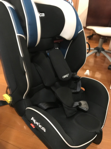 アップリカ　チャイルドシート　isofix