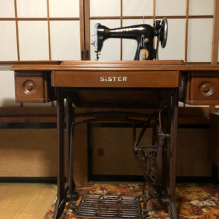 SISTER鉄製ミシン