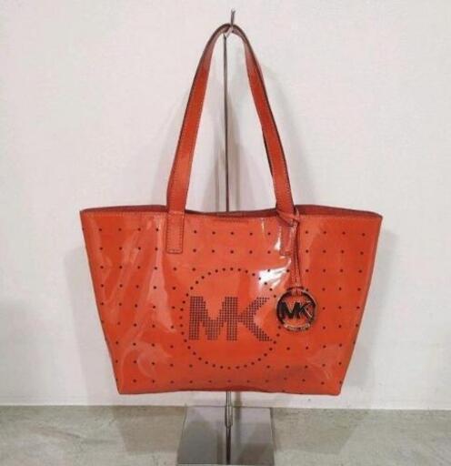 ★マイケルコース エナメルバッグ