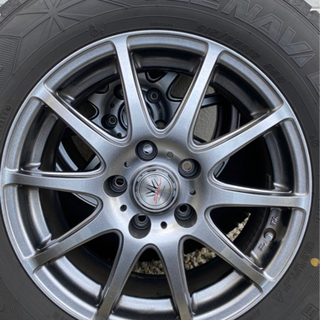 値下げ//スタッドレスタイヤ 215/65R16※ナット付き