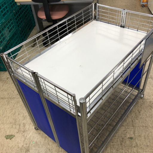 店舗　商品陳列ラック