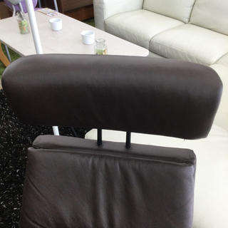 9/24【✨数回のみ使用の美品!!✨】定価296,300円 EKORNES／エコーネス トーキョー 2021年モデル ヘッドレス付き ローバックチェア リクライニングチェア ブラウンカラー
