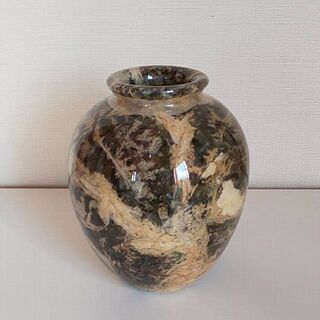 大理石くり抜き花瓶　壺　天然石　工芸品