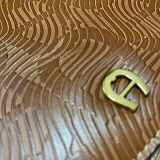 アイグナー ミューニック　AIGNER MUNIC （MADE　IN 　ITALY）　　　BAG　牛皮使用　ショルダーバッグ　ドイツにて購入