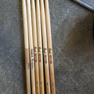 北海道深川市発・オマケ多数・激安】ローランド電子ドラム・ドラムイス