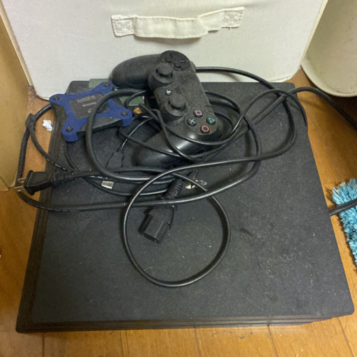 ほこり拭いてないけどPS4