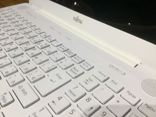 店頭にて売約済み。ご覧頂きありがとうございました。ホワイト☆一宮でWindows10搭載機！2016年12月製 富士通 LIFEBOOK 15.6インチ Intel Celeron DDR4規格RAM4GB/新品SSD】一宮市のパソコン屋 Mr.Carnival（ミスカニ）です！パソコン修理・中古パソコンの販売【クレカ&PayPay使えます！】店頭在庫PCのご紹介です！受け渡しは店舗にて(^^)/【ノートパソコン】 店頭にて売約済み。ご覧頂きありがとうございました。ホワイト☆一宮で