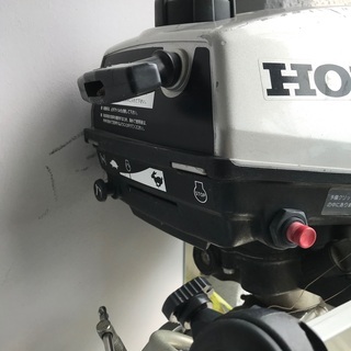 ホンダ　２馬力船外機　水冷式