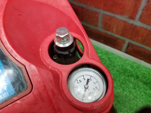 MAX AK-HL-HH1270E2 エアーコンプレッサー ※点検ランプが点灯、 減圧弁