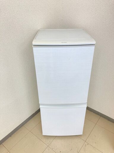 【良品】【地域限定送料無料】冷蔵庫  SHARP 137L 2017年製  CRB092407