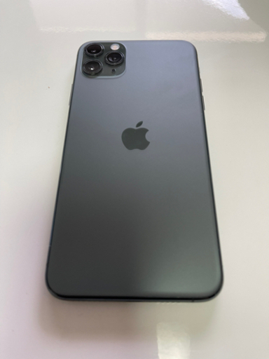 iPhone 11 pro MAX SIMフリー au domino SoftBank でも使用できます  