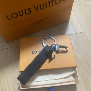 LOUIS VUITTON M68675 ポルト クレ・ドラゴンヌ キーリング