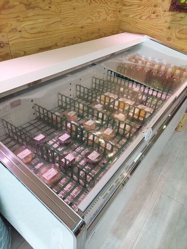 2018年製造サンデン 冷蔵ショーケース（アイランドショーケース）平型オープン PHO-R6GZD 幅1800×奥行880×高さ912(mm) キャスター付き