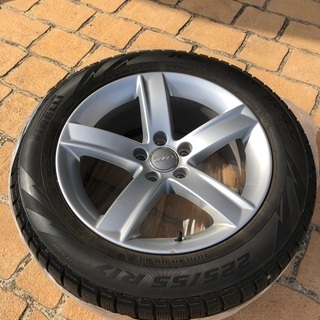 アウディ　スタッドレス　225/55 R17 ピレリ
