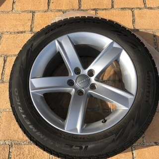 アウディ　スタッドレス　225/55 R17 ピレリ