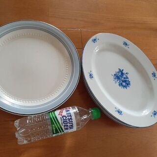 大皿　三枚✕2セット　丸皿と、楕円形皿