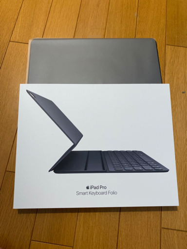 スマートキーボード　フォリオ　12.9インチ