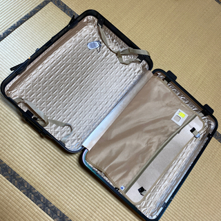 スーツケース（海外旅行サイズ）