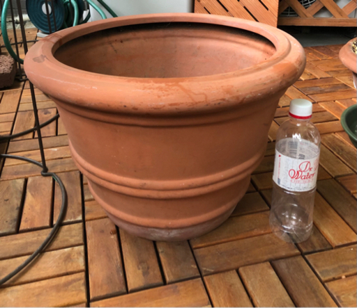 テラコッタ植木鉢大型① www.franchiseko.com