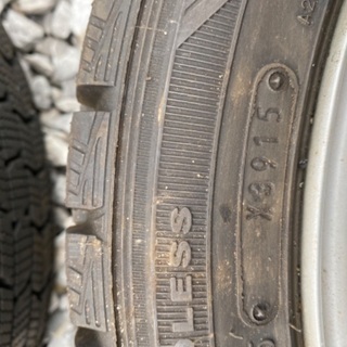 軽自動車15インチスタッドレスタイヤ（スチールホイール付き）
