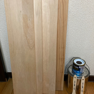 木の板４枚　水性塗料（こげ茶）筆２本　セット