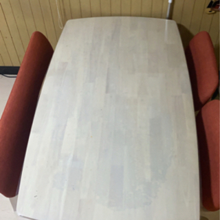 綺麗な状態のダイニングチェア