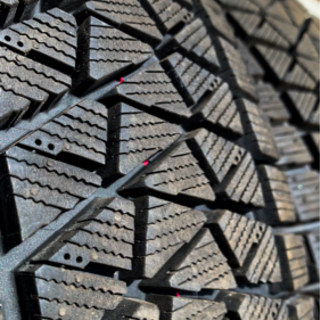 美品　スタッドレスタイヤ 195/80 R15 ブリヂストン DM-V2 4本セット