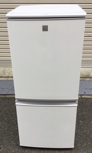 【RKGRE-726】特価！シャープ/137L 2ドア冷凍冷蔵庫/SJ-14E6-KW/中古品/2019年製/当社より近隣無料配達！