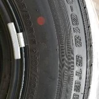 ハイエース　純正タイヤ4本セット