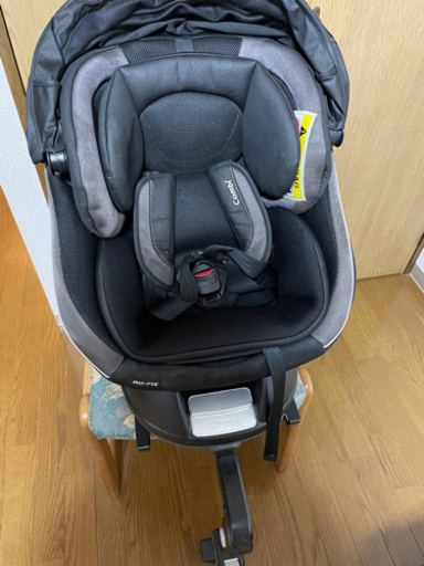 （決まりました）コンビ　チャイルドシート　isofix