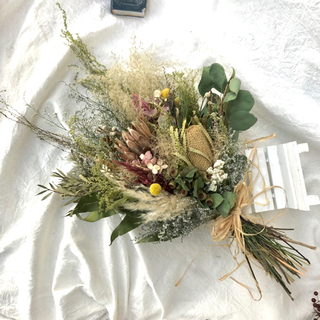 出来立て現品あり プロテアとバンクシアブーケ