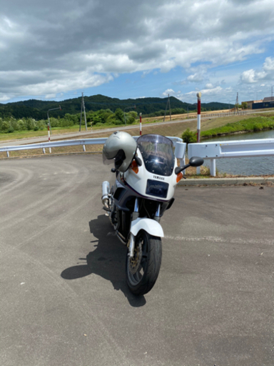 値下げ車検取り立て！前後タイヤ新品！！更に値下げしました！！ＦＪ1200フルパワーの逆輸入車！！