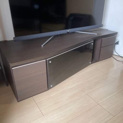 ニトリテレビ台60インチまでは乗ります やーや 首里の家具の中古あげます 譲ります ジモティーで不用品の処分