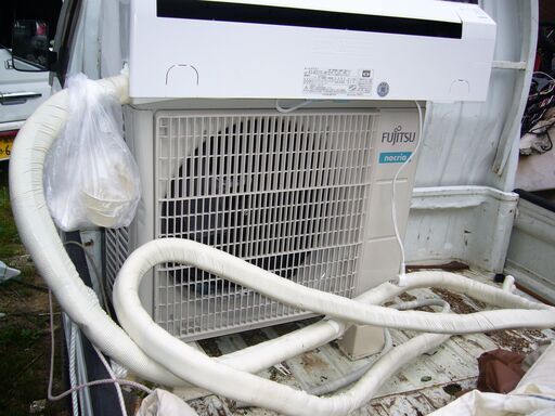 富士通冷暖エアコン２０２１年製ＡＳーＢ２２１Ｌ－Ｗ３か月使用付属品全部あり