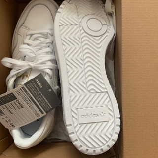 adidas originals ホワイト 24cm 新品未使用 - 靴/バッグ