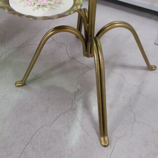 花台 フラワースタンド 螺旋 5皿 金属製 薔薇 タイル 高さ116cm アンティーク調 らせん 階段 札幌市東区 新道東店