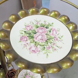 花台 フラワースタンド 螺旋 5皿 金属製 薔薇 タイル 高さ116cm アンティーク調 らせん 階段 札幌市東区 新道東店