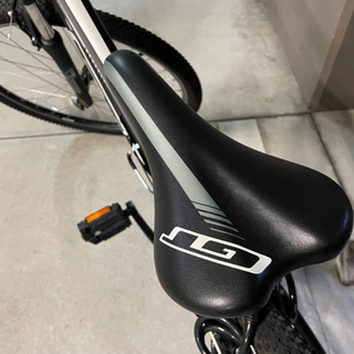 ★美品　マウンテンバイク【GT】SR SUNTOUR M3020