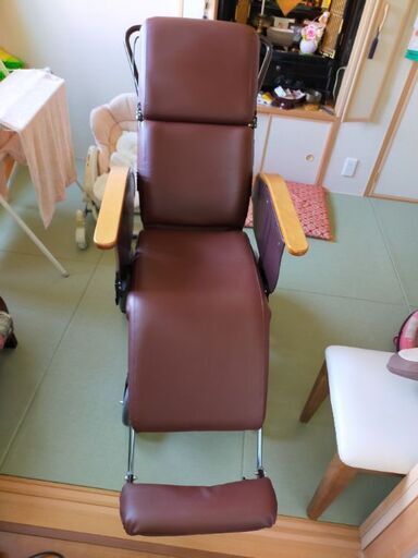 【値下げします】フルリクライニング車椅子