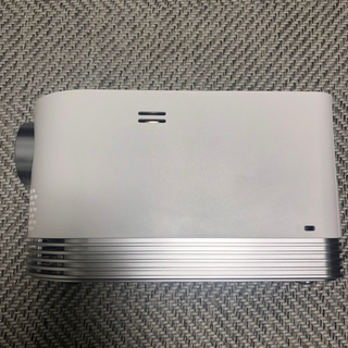 LG HF80JG プロジェクター LG、片手で持ち運べる小型プロジェクター「ProBeam HF80JG